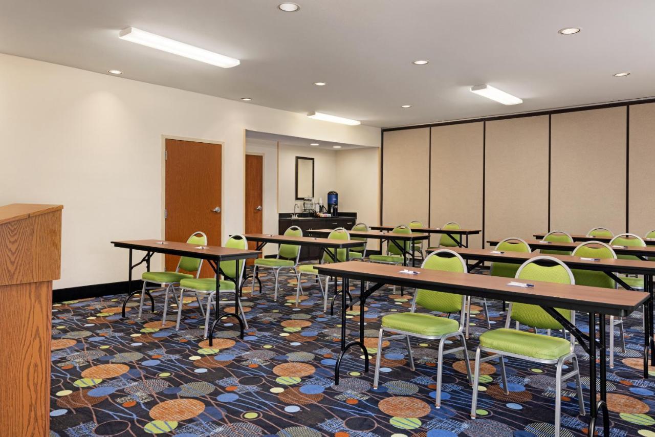 Holiday Inn Express Hotel & Suites Edmond By Ihg Kültér fotó