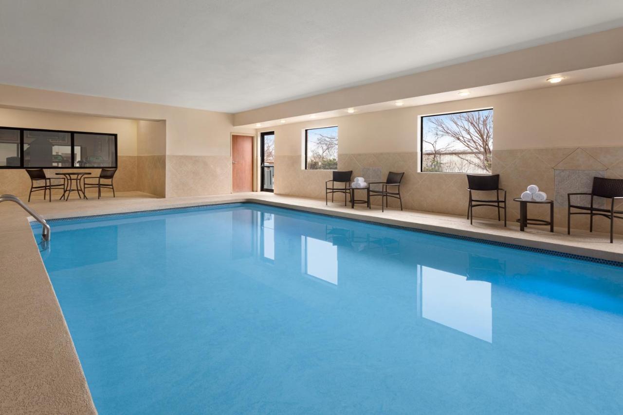 Holiday Inn Express Hotel & Suites Edmond By Ihg Kültér fotó